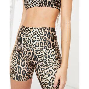 NWT Onzie High Waisted Yoga Legging Shorts Brown & White Leopard Biker Yoga